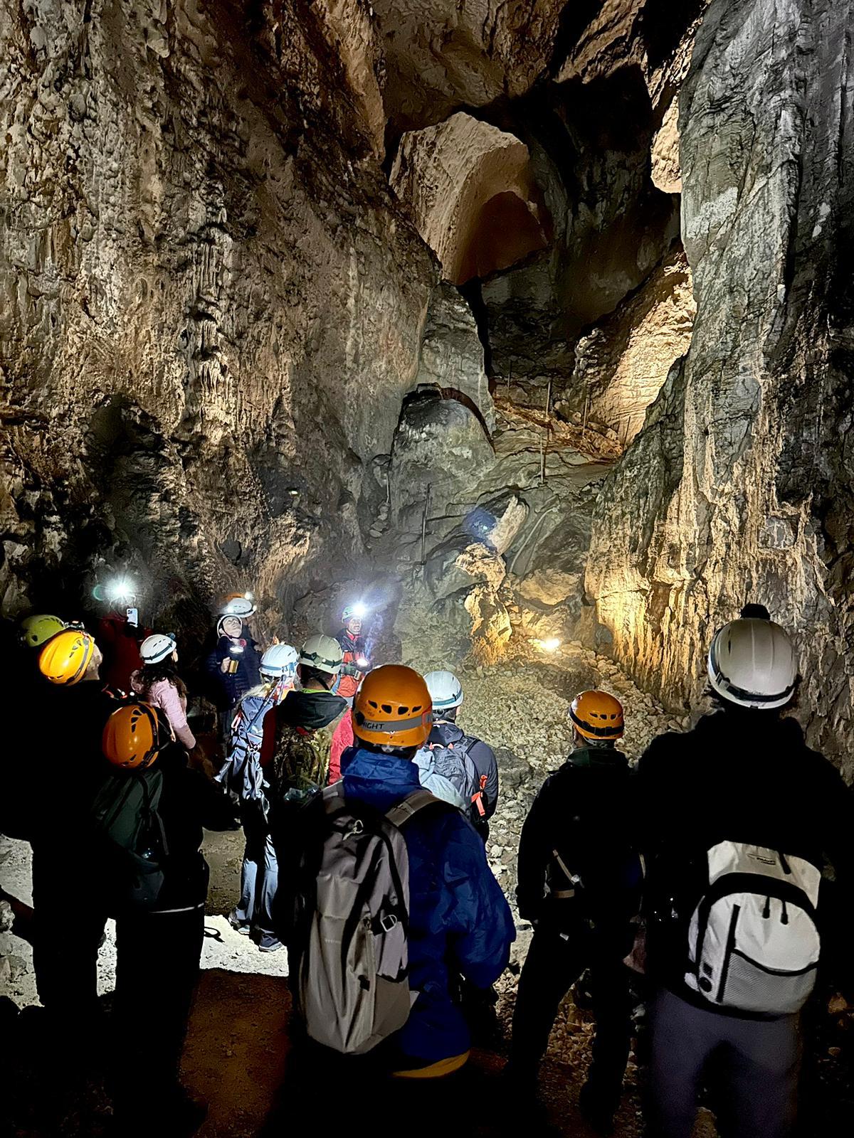 NEL CUORE DELLA MONTAGNA...IL MONTE CUCCO E LA SUA MAGNIFICA GROTTA