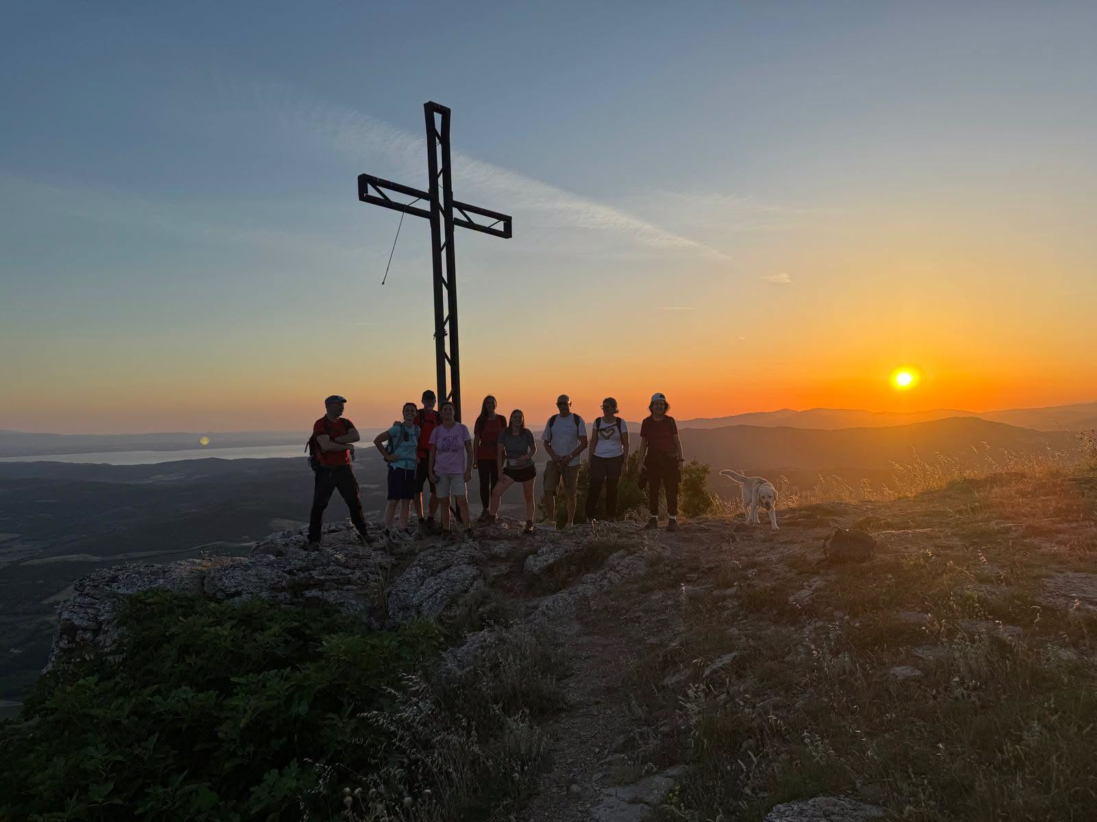 SUNSET TREK E BOLLICINE SULLA CIMA DEL MONTE TEZIO