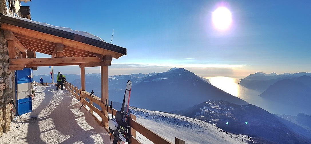 PONTE DELL'IMMACOLATA IN MALGA SULLE PREALPI DEL GARDA TRENTINO