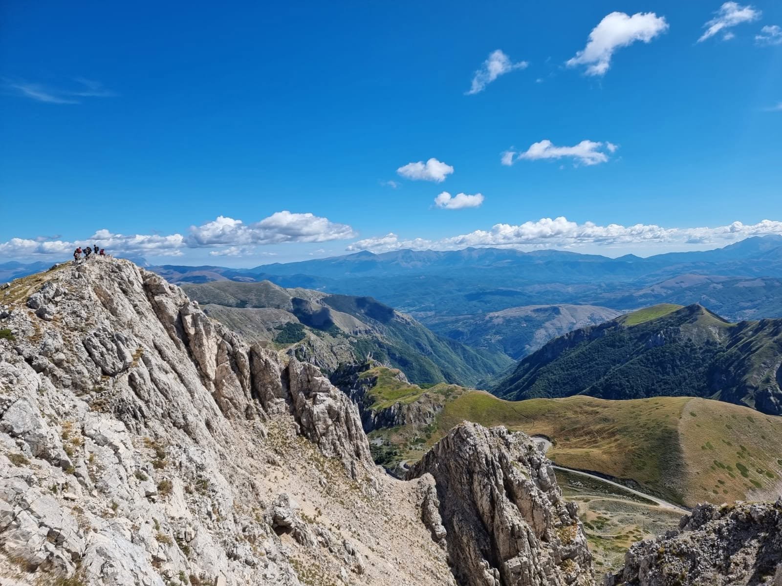 TERMINILLO IN FOLIAGE CON 4 CIME OLTRE I 2000M